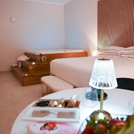 Bed & Breakfast Dimora Bianca 4*