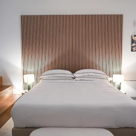 Dimora Bianca Bed & Breakfast *