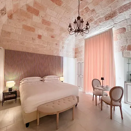 Dimora Bianca Couette-café 4*